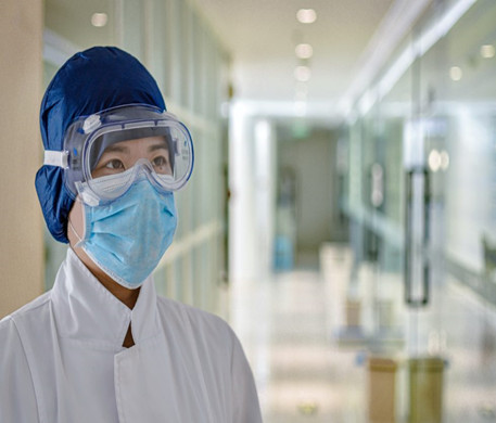 Almacenamiento de prendas en salas blancas médicas: Cómo mantener limpias las prendas de la sala blanca